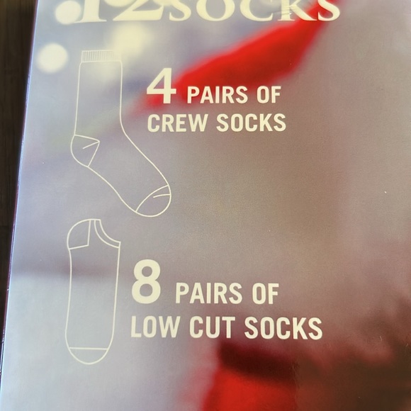 🌲Kitten 12 days of socks Christmas 🌲 - Picture 3 of 4